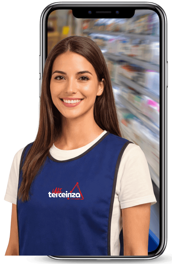 Mulher vestida com uniforme uai terceiriza